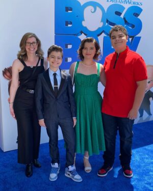 Dalila Bela Instagram - Hey, everyone!!! I went to the Boss Baby : Family Business premier in LA with my family yesterday!!! Go check out my youngest brother @raphaelalejandro22 as the character “Nathan”!! Can’t wait for you guys to see this awesome film when it comes out in theatres and on @peacocktv on July 2nd!!!! Also, thank you @_dreadiaz_  for the gorgeous makeup, and @jaysonmedinahair for the beautiful hairdo!!! #bossbabyfamilybusiness #covidsafe