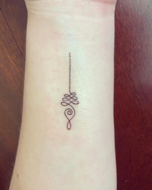 Dalila Bela Instagram - Thank you so much @antstattoo._.leo for the awesome tattoo!!! And thank you @antstattoo for having me!!

The tattoo I got is of an unalome! It’s a Buddhist/spiritual symbol that represents the path that we all travel over the course of our lives. Our journey can be convoluted, but it will eventually end in a straight path, therefore symbolizing enlightenment and mental freedom!!

I’m in love with how it came out!!

#covidsafe #tattoo