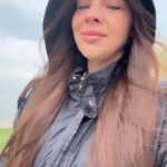 Damla Ersubaşı Instagram - Şaakin birr şabahh😂🐣