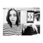 Damla Sönmez Instagram - A bit of good old Berlin(read it with an ê), some good old friends, a lot of walking, cooking at the market, plotting to tear down our inner walls… And most importantly, back to my old posting habits… but posting at 1am 🙃 you still don’t know how to D! El ne karışır? 🥂 Good night to all 💙 luv ya!