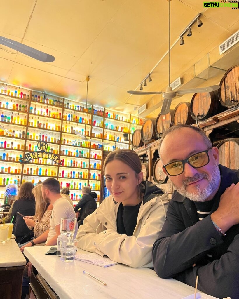 Damla Sönmez Instagram - At my fav spot in Athens w. my fav human 🏛️