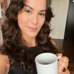 Dani Moreno Instagram - Me, my tea and I Tudo bem por aí? Boa semana!!