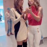 Dania Ramírez Instagram - Con la única @katedelcastillo no se pierdan @cleaningladyfox a las 8pm y #AlertMissingPersonsUnit a las 9pm en #FOX y al otro día en #Hulu #TuPrimeroYYoDespues