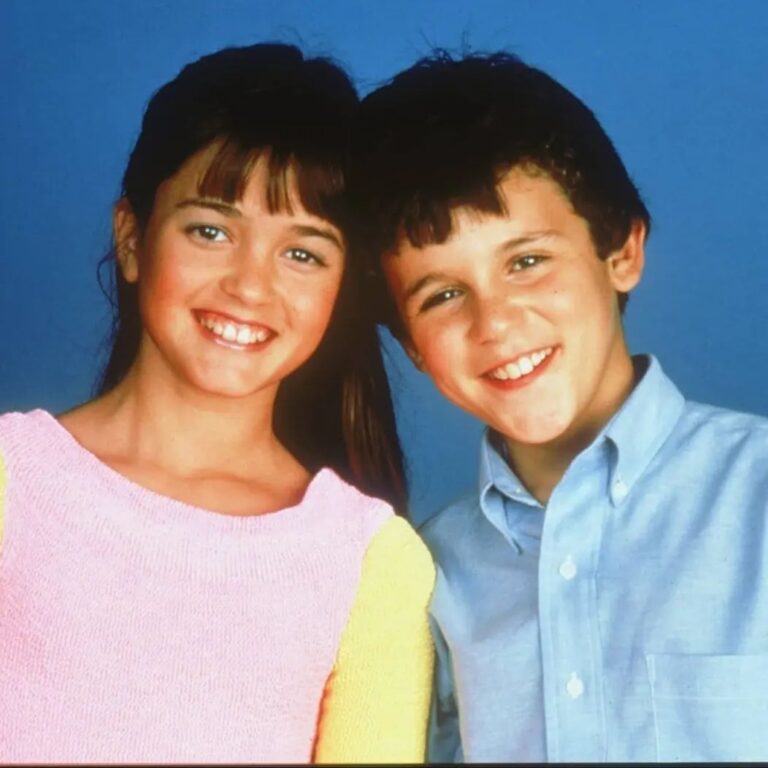 Danica McKellar Instagram - Wow... 36 years ago? Really?? 😋 Happy 36th Anniversary to The Wonder Years, an incredibly special series to which I am eternally grateful - for everything it has meant to so many...! Share your favorite stories about the show below. 💕💕 #TheWonderYears #KevinAndWinnie #WinnieCooper #childactors #memories 💕📺
