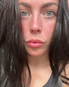 Daniela Aránguiz Instagram - Natural, desde q existen los filtros nos olvidamos como somos y no nos aceptamos, la inseguridad es el defecto más grande del ser humano y peor cuando nos hacen tener esa inseguridad apuntando nuestros defectos, eso no quiere decir que dejare de usar filtros jajajjajajaj me encantan ! 🤪