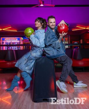 Daniela Luján Instagram - Hoy es lunes de #EstiloDF en portada tenemos a @lalujans y @martinricca1 

Luego de 25 años volvieron al escenario para cantar sus éxitos infantiles, donde la conexión con el público fue total. Tras el éxito del show emprenderán la gira 2000´s x Siempre. 

📍 @bowleromx