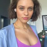 Daniela Melchior Instagram - Throwback - from Ellie’s screen tests to continuity pics Make up by Flora Moody @floramoody Hair by Peta Dunstall @peta_hairstylist Who’s excited for @roadhousemovie ? ⚡️⚡️⚡️