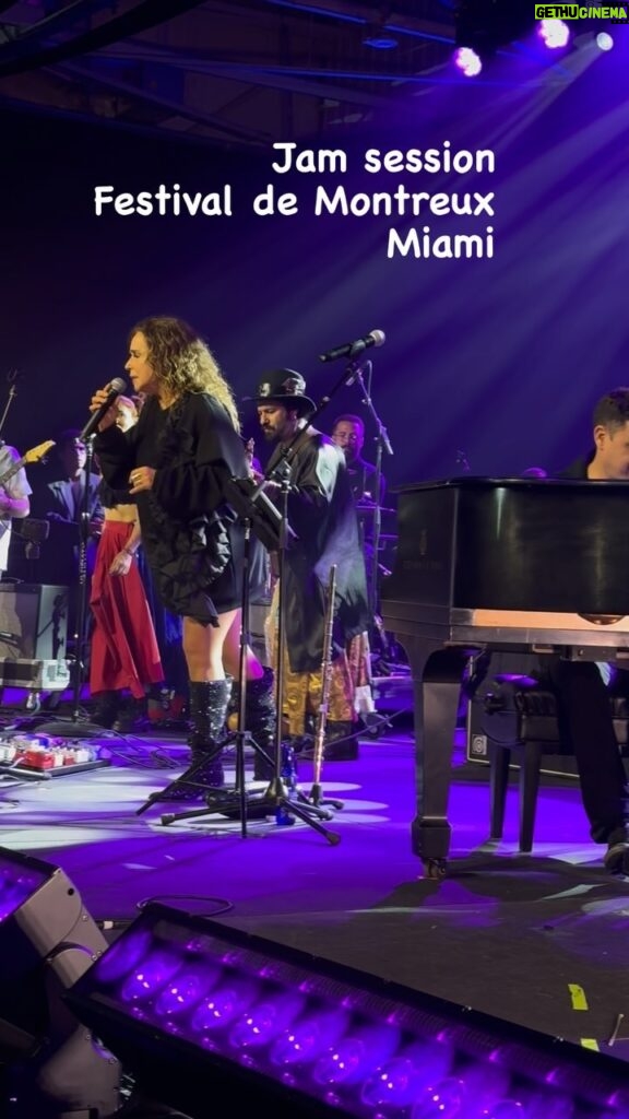 Daniela Mercury Instagram - Jam session no Festival de Montreux Miami @montreuxjazzfestivalmiami #danielamercury @yacocesimoes @munirhossn @rudsondaniel @victorbrasil2 #danielamercury #jamsession #voceabusou
