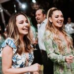 Daniela Nicolás Instagram - Hoy es un día muy especial porque mi hermana @fran_nicolas está de cumpleaños! ♥️ Toda una vida juntas! Hemos vivido quizás más momentos juntas que el común de las personas. Mi mejor amiga, la que sabe más de mí que probablemente yo misma, la que me dio la ahijada Julieta que es la más linda del universo y muy poquito para darme mi segundo sobrino Clemente, con la que peleamos pero no duramos nada porque no podemos vivir sin la otra, con la que hicimos nuestro emprendimiento @zibbabeauty y no puede ser mejor partner y la que me regaló un tremendo cuñado. Feliz cumpleaños hermana, espero que sigamos sumando muchos más recuerdos juntas por mucho tiempo más ♥️