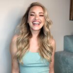 Daniela Nicolás Instagram - Y aunque trate de ponerme seria, no funciona 🤣