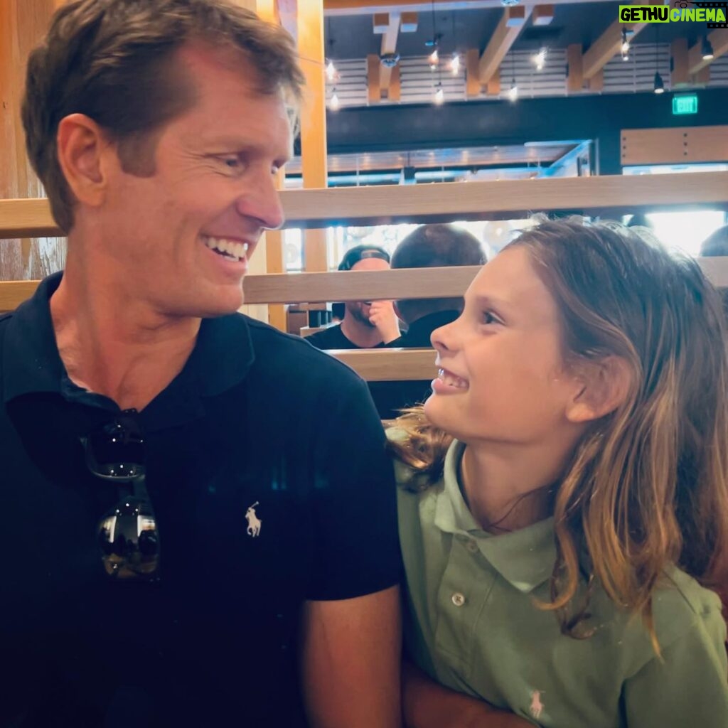 Daniela Ruah Instagram - Happy Father’s Day to the best frickin dad the kids could have wished for and partner in parenting that I could have dreamed of. A man River aspires to be like and that both kids simply adore. Encouraging, playful, honest, conversationalist, disciplining, snuggler, tickler, teacher, coach, guide, builder, goofball, protector… you are our hero and we love all of you ♥️♥️♥️♥️♥️♥️♥️♥️♥️ . Feliz dia do Pai (EUA) Ao melhor paizão que os miúdos podiam ter desejado e o melhor parceiro que eu podia ter sonhado. És o homem que o River quer ser e absolutamente adorado pelos dois miúdos. Encorajador, aventureiro, brincalhão, honesto, conversador, disciplinador, dá mimos, cócegas, professor, treinador, guia, construtor, palhaço, protector… és o nosso herói e amamos tudo sobre ti! ♥️♥️♥️♥️♥️♥️♥️♥️♥️♥️