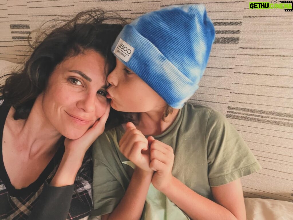 Daniela Ruah Instagram - And in the blink of an eye, we’ve entered double digits… My boy is 10! I remember daddy and I hoping for you and now not only are you here, you’re an incredible kid. Sensitive, whip smart, hilarious, creative, sporty, a phenomenal big brother and son. Happy birthday to our first born! May you lead with love and compassion & may life smile at you always ♥️ . E num pescar de olhos, entrámos nos duplos dígitos… O meu puto fez 10! Lembro-me tão bem dos tempos em que o pai e eu desejávamos ter-te, e agora não só estás aqui, como és um miúdo incrível. Sensível, espertíssimo, hilariante, criativo, desportivo, e um mano e filho fenomenal. Parabéns ao nosso mais velho! Que lideres sempre com amor e compaixão, e que a vida te sorria sempre ♥️