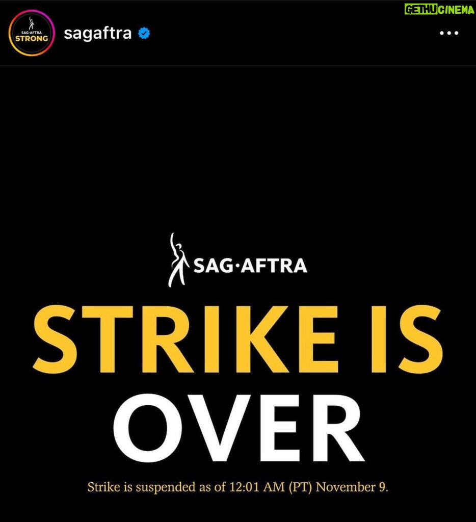 Daniela Ruah Instagram - What a huge relief for everyone in the business! I am so grateful for all unions sticking by each other and standing strong for the long term results 🫶🏼💪🏼 . Que alívio para toda a indústria! Sinto-me muito grata que os sindicatos se mantiveram unidos neste processo e que aguentaram a greve para obtermos bons resultados a longo prazo🫶🏼💪🏼 . #sagaftra #sagstrike #itsover #backtowork #letsdo #it #grateful #wga #iatse