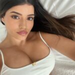 Daniella Salvi Instagram - “You twist to fit the mold that I am in” 🤍@mymum_madeit