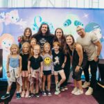 Danielle Busby Instagram - The girls were a little star struck yesterday at @vidsummit while getting to hang out for a bit with @aforadley and the whole McBride Fam. We love this amazing family and the whole gang at @thespacestation . @shonduras @jennymcbride @adleymcbride #vidsummit #aforadley #itsabuzzworld #outdaughtered