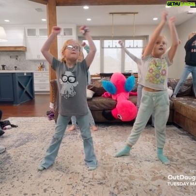 Danielle Busby Instagram - There’s no shortage of fun (or noise) in the Busby household! Don’t miss the season premiere of #OutDaughtered on Tuesday, May 7 at 9/8c, just two weeks away.