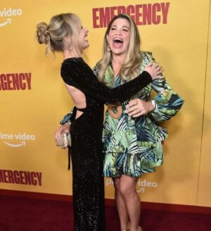 Danielle Fishel Instagram - GO SEE EMERGENCY TODAY! It's in theaters for a week and then you can watch it on Amazon next week, 5/27. Such a smart, funny, poignant, and heartfelt movie. I was blown away and haven't stopped thinking about it! 

Makeup: @julie4makeup 
Hair: @_hairbylaurie 
Styling: @lil_mimster