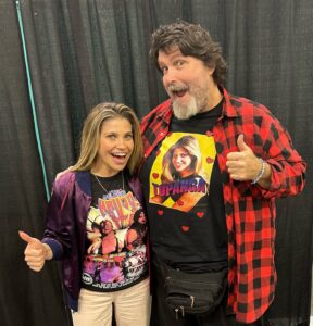 Danielle Fishel Instagram - TOPANGA & CACTUS The only thing cooler than these shirts are the fact that actress @daniellefishel and I are still friends almost 25 years after my guest role on “Boy Meets World”. I am always so happy to see Danielle at these events - along with her BMW co-stars Will Friedle, Rider Strong and Trina McGee Davis. Danielle wore her #HalloweenHavoc shirt because it featured both me and Vader - who was also a BMW guest star. Were you a Boy Meets World fan growing up? If so, what’s your favorite moment from the show? …have a nice day!