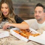 Danielle Fishel Instagram - Happy Valentine's Day to my love, @jensenkarp. I love you more than @primepizzala and @blinkiesdonuts and that's A LOT.