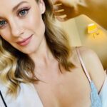 Danielle Savre Instagram - Getting glammed up never gets old✨🪞// h/mu: @danielepiersonsbeauty
