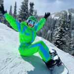 Danielle Savre Instagram - Epic besties trip!!!! 🏂 #girlstrip #snowbunnies❄🐰 #easterweekend❤️