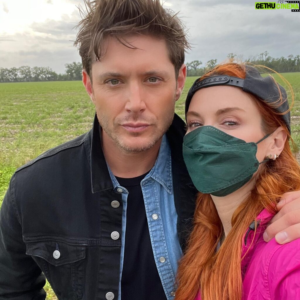 Danneel Ackles Instagram - I feel beyond grateful to have shared in the process of bringing the Winchesters to series. I love this cast, crew and writing team so much. My heart is full. See you on Tuesdays 8/7c on @thecw #thewinchesters #spnfamily