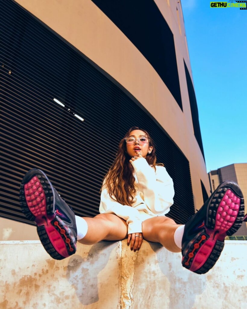 Danupha Khanatheerakul Instagram - Me Air Max = MAXXXED OUT ENERGETIC⚡️ #AirMaxDN #TeamNike