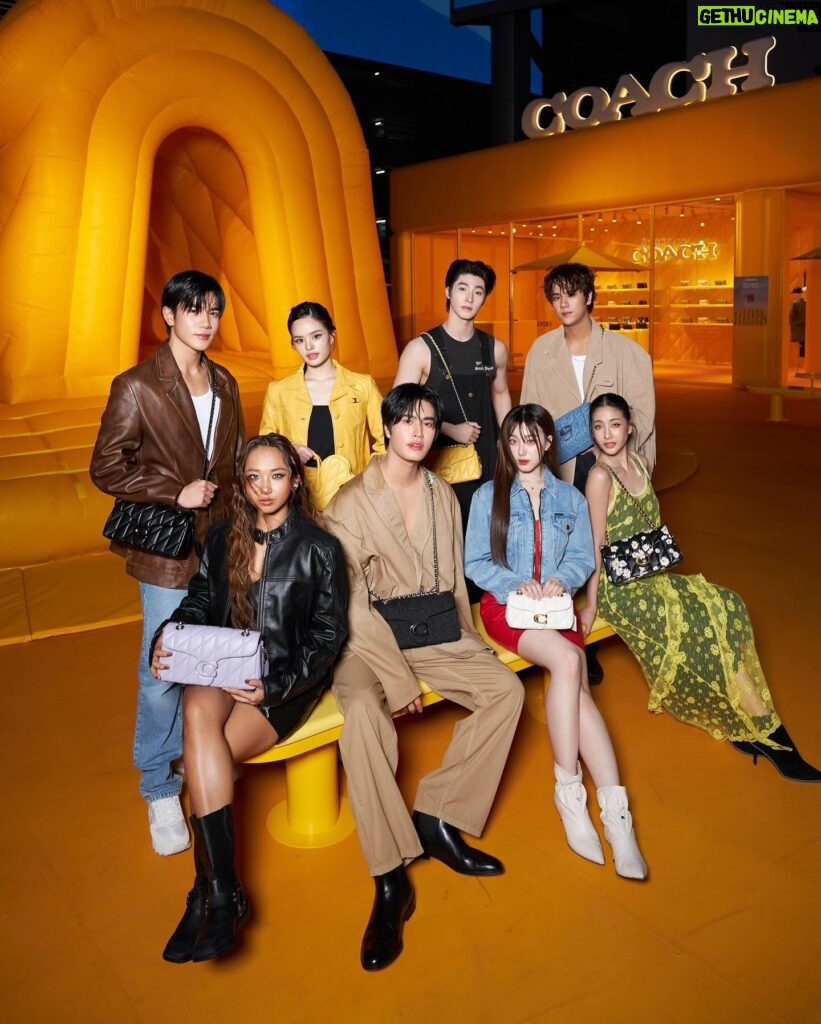 Danupha Khanatheerakul Instagram - @Coach celebrates its iconic Tabby Bag by bringing a real-life inflatable version of the iconic bag to Bangkok! Come visit The Coach Tabby Shop at Parc Paragon today until May 3rd 2024 #CoachNY #FindYourCourage