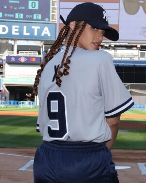 Dascha Polanco Instagram - Coming together at the Yankee Stadium and all for the kids; Thank you for having me. 💙 

@pitcchinfdn
@cc_sabathia
@ambersabathia

#pif #pitcchin #foundation #nonprofit #giveback #donate #yankees #baseball #auction #silentauction #win #prize
