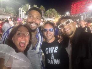 Davina McCall Instagram - Been a bit quiet because we’ve been away … my bf and her fam and our kids and partners/mates .. and last night the kids let US out 😂 so we met up with @russell_kane and @lindseykane0 , bumped into @jordanbanjo and @realperrikiely and @jjenas at @calvinharris 🎉❤️🎊🥰 thank you so so much @vicknhope … then saw @ritaora !  I mean what a night ❤️🥰