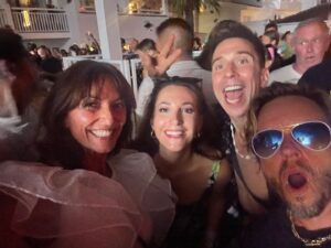Davina McCall Instagram - Been a bit quiet because we’ve been away … my bf and her fam and our kids and partners/mates .. and last night the kids let US out 😂 so we met up with @russell_kane and @lindseykane0 , bumped into @jordanbanjo and @realperrikiely and @jjenas at @calvinharris 🎉❤️🎊🥰 thank you so so much @vicknhope … then saw @ritaora !  I mean what a night ❤️🥰