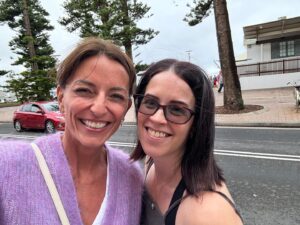 Davina McCall Instagram - I’m a bit quiet on here atm coz I’m in Australia seeing Tilly !!! Yayyyyy! ( my youngest daughter)
And my family ❤️🥰…. Had terrible jet lag this am but a run sorted me out … running by the sea is EPIC!!! Back soon x what’s happening?