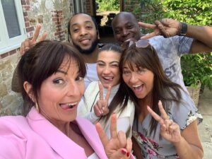 Davina McCall Instagram - 🥹🥹 These people ❤️❤️❤️❤️ .. I ❤️ them SO much 💔💔 Such a tough decision for the kids ??! Thank u Clayton and Caroline , ( always thought you’d make quite a good couple actually) Christian and Karli .. for looking after each other , and being u ❤️ 
See u later for more !! #MyMumYourDad #MyMumYourDadUK