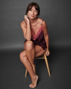 Davina McCall Instagram - #ad Morning !!! Kettle’s on .. fancy a cuppa ??! 😂 .. Do u own sexy nightwear ?? Like nice ( ideally matching 😂😂) lingerie , to make u feel 🔥 Try something a bit out of ur comfort ( fleecey , greying .. we all have it !! ) zone .. omg I really ❤️ this set .. will share link on stories but u can search for Cerise Satin and Lace Cami set by Ann Summers @jdwilliamsuk .. our #MyMumYourDadUK sponsor ❤️ See u tonight at 9