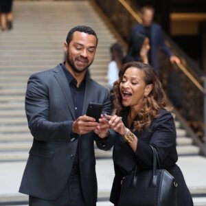 Debbie Allen Instagram - My TV son, @IJesseWilliams is BACK on @GreysABC tonight! 😆❤️💋Mama missed you, Jackson!