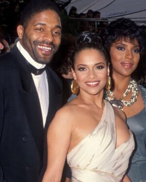Debbie Allen Instagram - #Oscars 1993 ❤️ Congrats to all of those nominated and those who should've been nominated who made this a great year for going to the movies!!!!