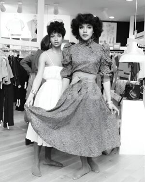 Debbie Allen Instagram - #FlashbackFriday of Lish and I! ❤️