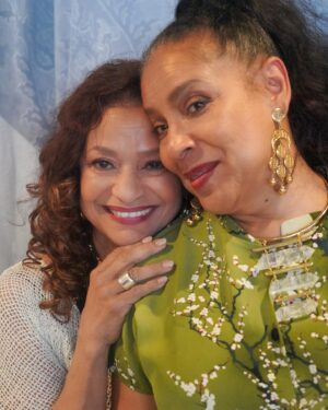 Debbie Allen Instagram - Happy Birthday, Lish! Like fine wine…❤️💋🍷LOVE YOU!