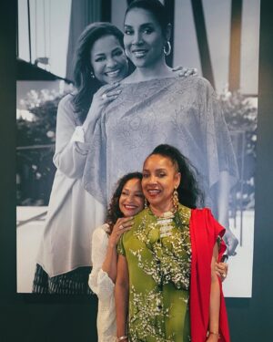 Debbie Allen Instagram - Happy Birthday, Lish! Like fine wine…❤️💋🍷LOVE YOU!