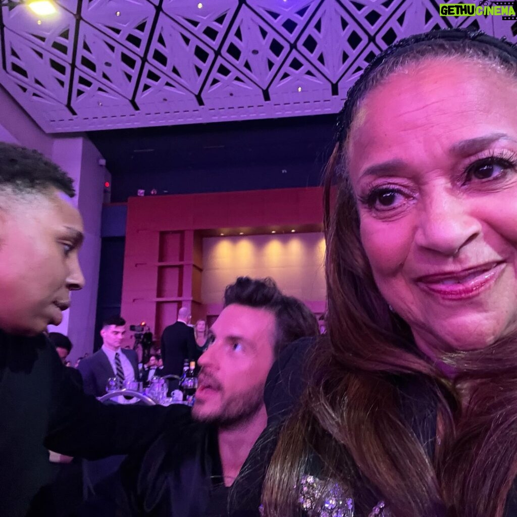 Debbie Allen Instagram - The @HumanRightsCampaign celebration was a joy and an inspiration of hope. 💙 So much fun hanging with some of my favorite people!