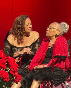 Debbie Allen Instagram - Mom ❤️ You are the true Renaissance Woman Lish, Vivian, Condola, Carmen, Gel, Tracey, Natalie, Chloe, Shiloh, Avi, and I aspire to. THANK YOU for giving us a path of Light, Love, Fight and Faith to follow. ✨ We celebrate your 100 Years around the sun! ☀️
