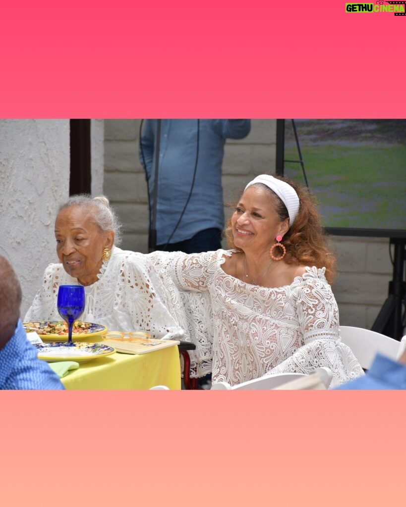 Debbie Allen Instagram - Mom ❤️ You are the true Renaissance Woman Lish, Vivian, Condola, Carmen, Gel, Tracey, Natalie, Chloe, Shiloh, Avi, and I aspire to. THANK YOU for giving us a path of Light, Love, Fight and Faith to follow. ✨ We celebrate your 100 Years around the sun! ☀️