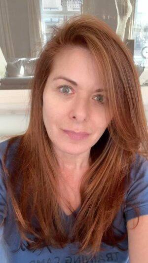 Debra Messing Instagram - A MESSAGE TO ALL THE JEWISH COLLEGE KIDS  who were intimidated into leaving school because campus was no longer safe for Jews.

To the kids who were bullied, harassed, assaulted, spat on, thrown down, blocked from entering the library or a class, for the kids who stood singing Hatikva -“The Hope”- with an Israeli flag and an American flag and were told Death to Zionists, Death to America, followed by both flags being stolen and set on fire. 

To the kids who had to endure jihadi screams of “There is only one solution, Intifada Revolution,” which refers to terrorists wearing suicide vests in cafes, buses, schools, anywhere large crowds of Israeli citizens could be, and were, murdered. Calls for that to be globalized. 

To the  kids who were told they didn’t deserve to live, that their ancestral homeland was stolen land, that the beautiful democracy in the Middle East that has 2 million Arabs living free, with equal rights, serving on the Supreme Court and in the government, was an apartheid state. 

To the kids whose college administrations failed them. Who allowed Jews to be surrounded by masked “protestors” and pushed out of their campus, who prioritized placating students who were proudly breaking university rules, using hate speech that incited violence, breaking windows with hammers, vandalizing buildings that the took over, yelling “We love Hamas, we are Hamas,”defied orders to disband, cancelled classes, and graduations, instead of doing their job and making the students adhere to the rules and expelling them if they didn’t. 
They did nothing to ensure that campus and classes were available to all paying students without threats  or harassment. 

To all the students who were excluded from taking classes, going to religious services, listening to guest speakers and forced to experience college virtually “for their own safety.”

I see you.
We all see you. 
And I’m so sorry.

🇮🇱✡️For any student experiencing harassment or intimidation or exclusion on campus these 2 mensches are doing pro bono work for us all. 
David Kutznetz and Matt Kaplan at @gibsondunnandcrutcher