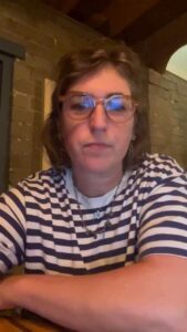 Debra Messing Instagram - Mayim, I see you. You are not alone. Thank you for articulating so graceful and fully, what so many of us are experiencing. #jewishexperience #antisemitism #jewhate #nightmare @missmayim #mayimbialik