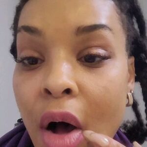 Demetria McKinney Instagram - Part 2 of 3
I REACHED MY 6 MONTH #SISTERLOC #ANNIVERSARY!!!! I know I look a mess but this is part of the #journey lol! So if this can encourage someone to keep going ...it'll be worth it!  #naturalhair  #growth