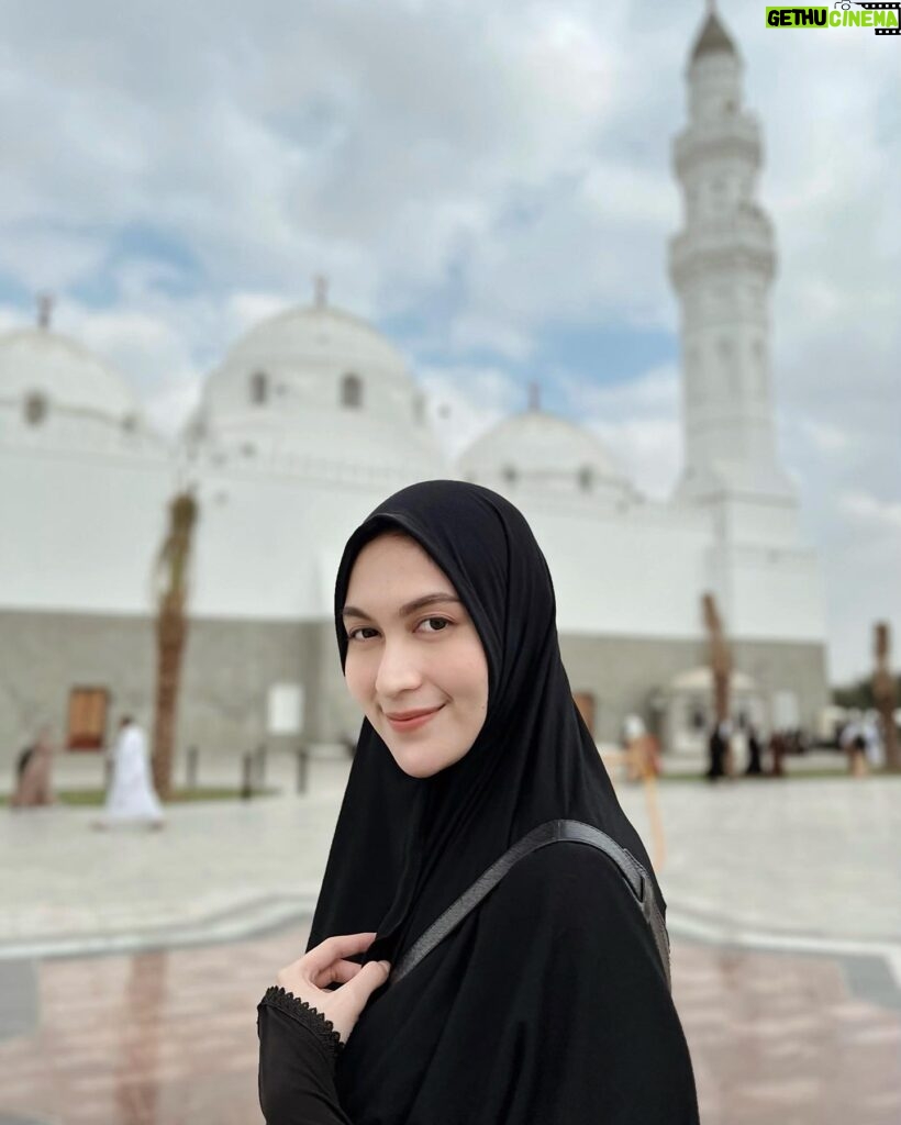 Denira Wiraguna Instagram - 🕌