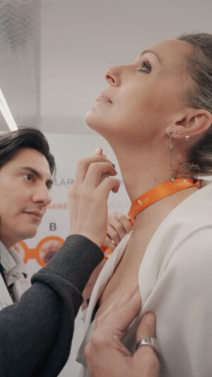 Denise Dumas Instagram - Salva tu piel!!!!!! Campaña de concientizacion de La Roche Posay. Les muestro un poco del gran evento de @larocheposay para prevenir el Cancer de piel. La idea es recordarles que los lunares se chequean una vez al año y qué debemos usar siempre proyector solar, en todas las estaciones del año. Les cuento que si entran al link tiene una aplicación con inteligencia artificial que te puede chequear tus lunares y decirte si son dudosos para que vayas al médico, tienen consultas virtuales con dermatólogos y además los camiones que van a recorrer el país con dermatólogos para que puedan acercarse y chequearlos gratuitamente!!! @larocheposay 
 #salvatupiel #chequeatuslunares #larocheposay 
Link: https://pro.laroche-posay.com.ar/