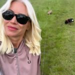 Denise Van Outen Instagram - “Night & Day”⭐️ @michellevisage @annielibrae 🫶🏼.⛳️🌞 @pigletspantry the best home delivery afternoon tea boxes 🧁. Love waking up with the birds singing and the sun shining🎶
