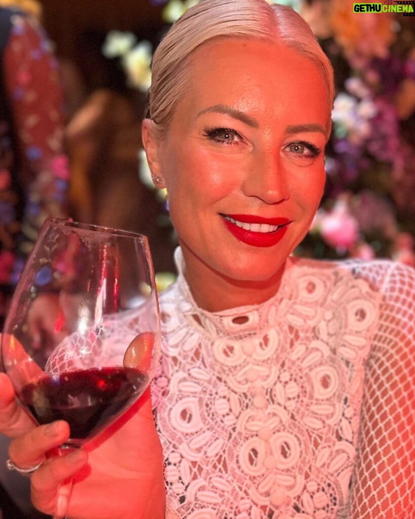 Denise Van Outen Instagram - @liolondonofficial supporting @styleforstroke ‘Spring Ball’ 🌸🫶🏼 DJ set 🎧 @pioneerdjglobal Hair glam @niamheoc_hairstylist 📸 @brett_d_cove