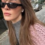 Deniz Işın Instagram - Bi kurt bi kuzuyu teke tekte nası alamaz hala anlamıyorum ama en azından gençliğimiz ve IQmuz var.